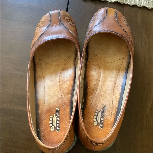 Spring Step Flats Size 38 - Picture 3 of 8